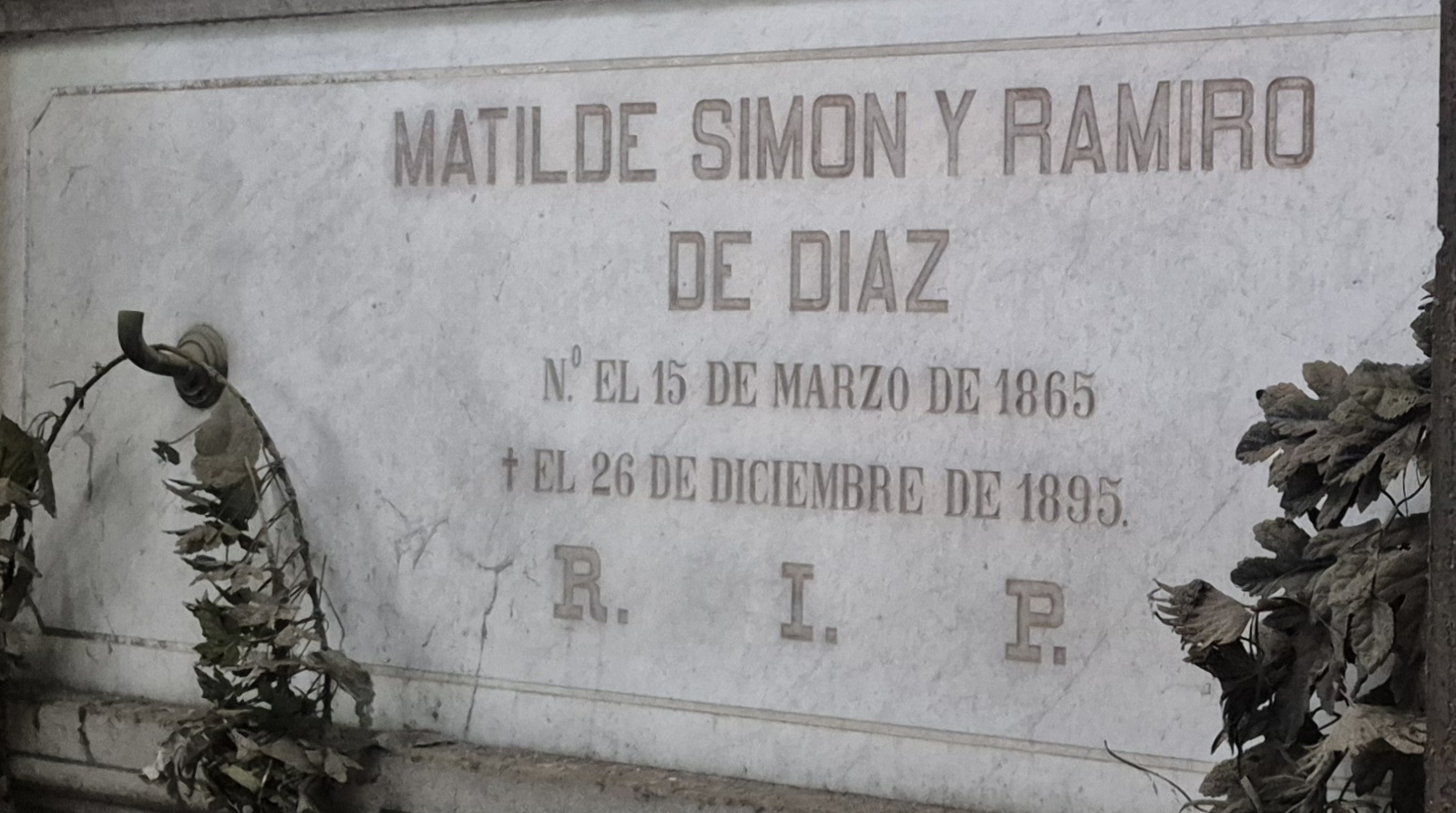 Foto de la lápida