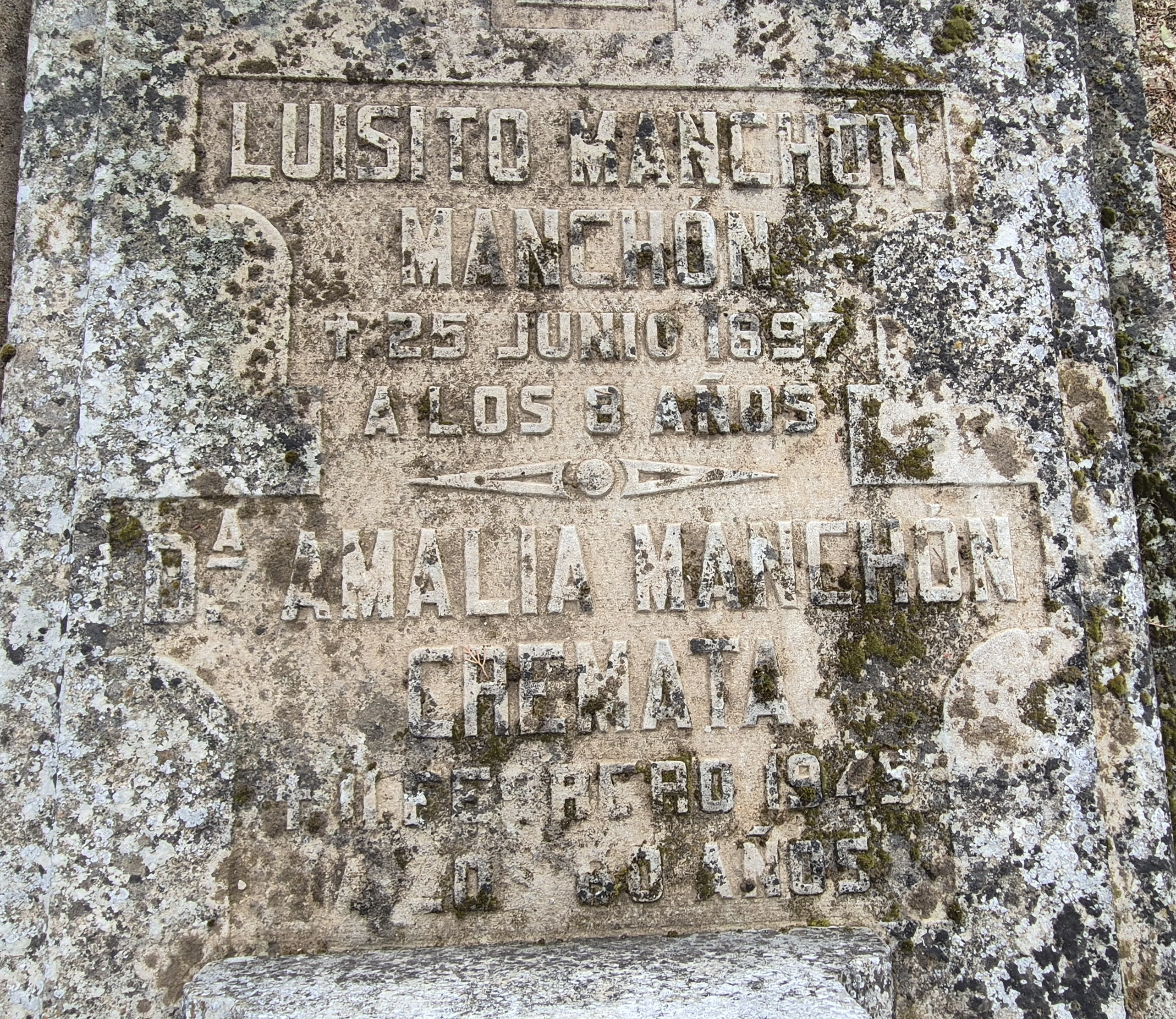 Foto de la lápida